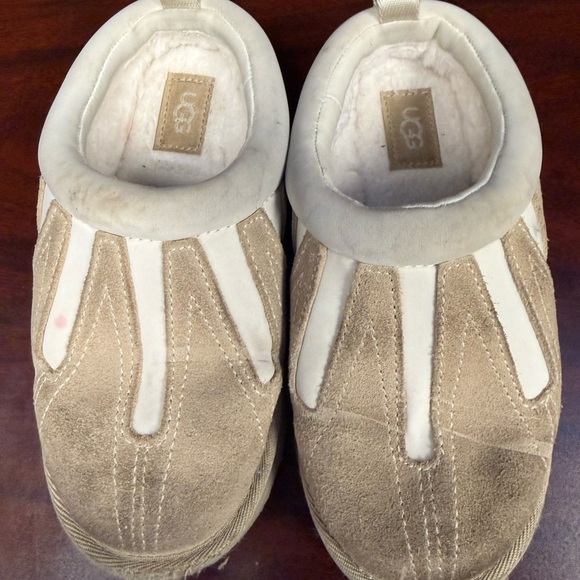 UGG Other - UGG Kids Tan Suede & Cream Slip-On Slippers Size 4